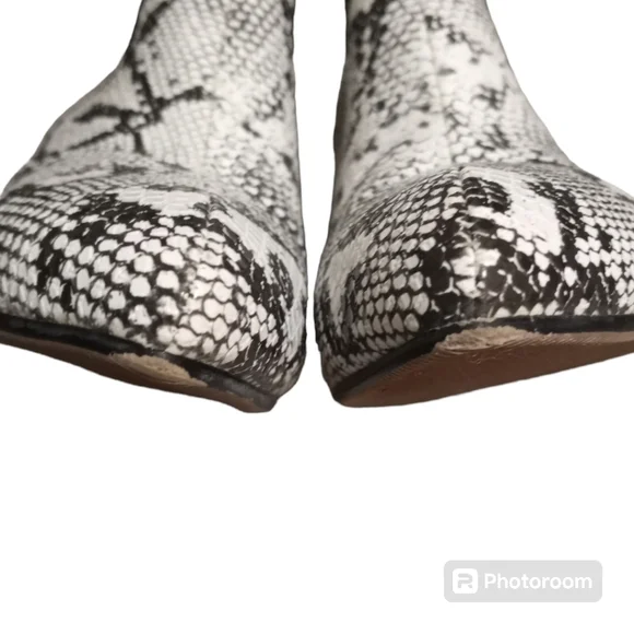WETKISS Women's Snakeskin Ankle Boots Size 7.5 - Picture 3 of 15